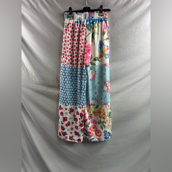 Boho Flowy Floral Wide Leg Pants - Picture 10 of 10